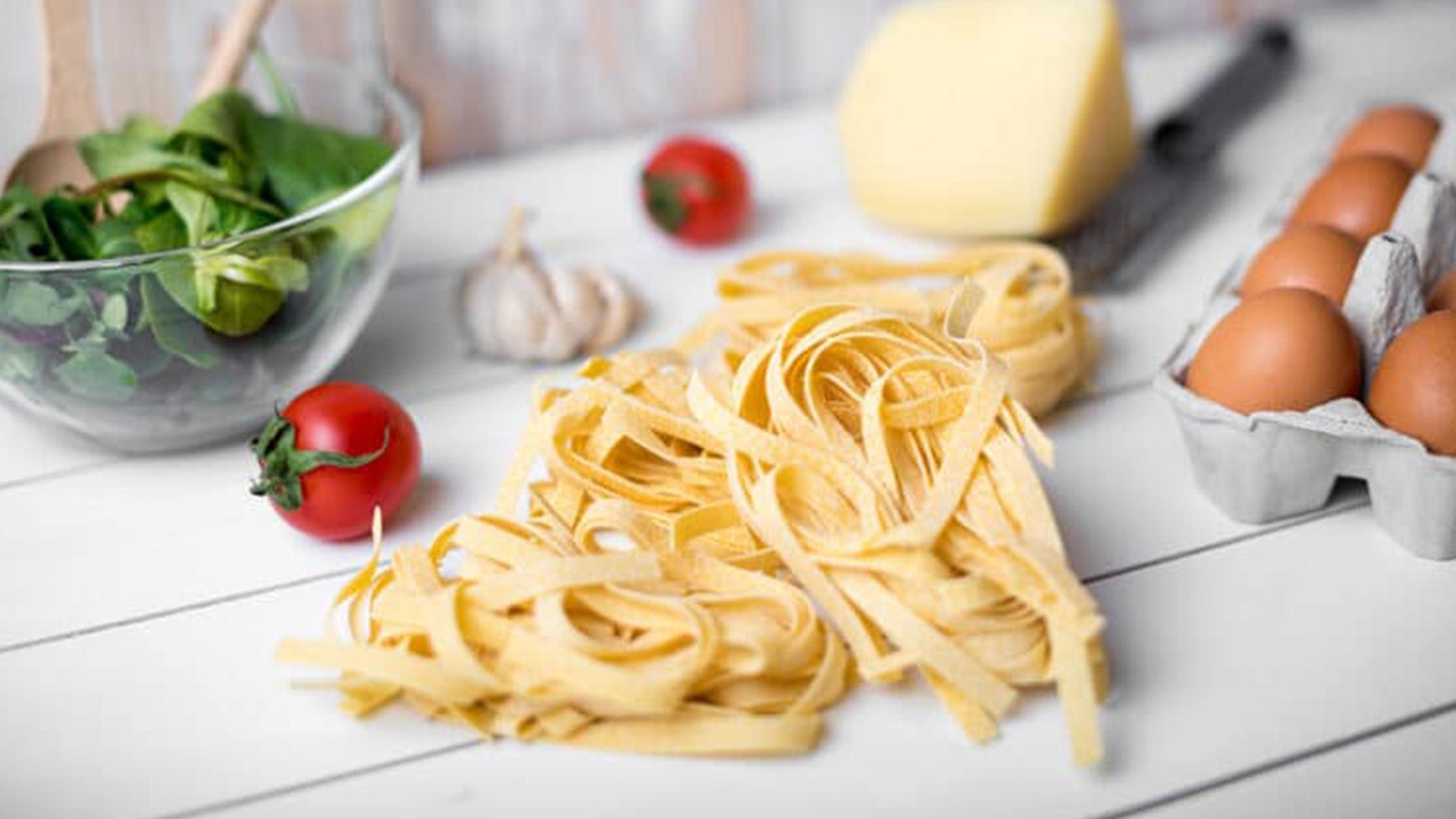 Selbstgemachte Vollkornnudeln