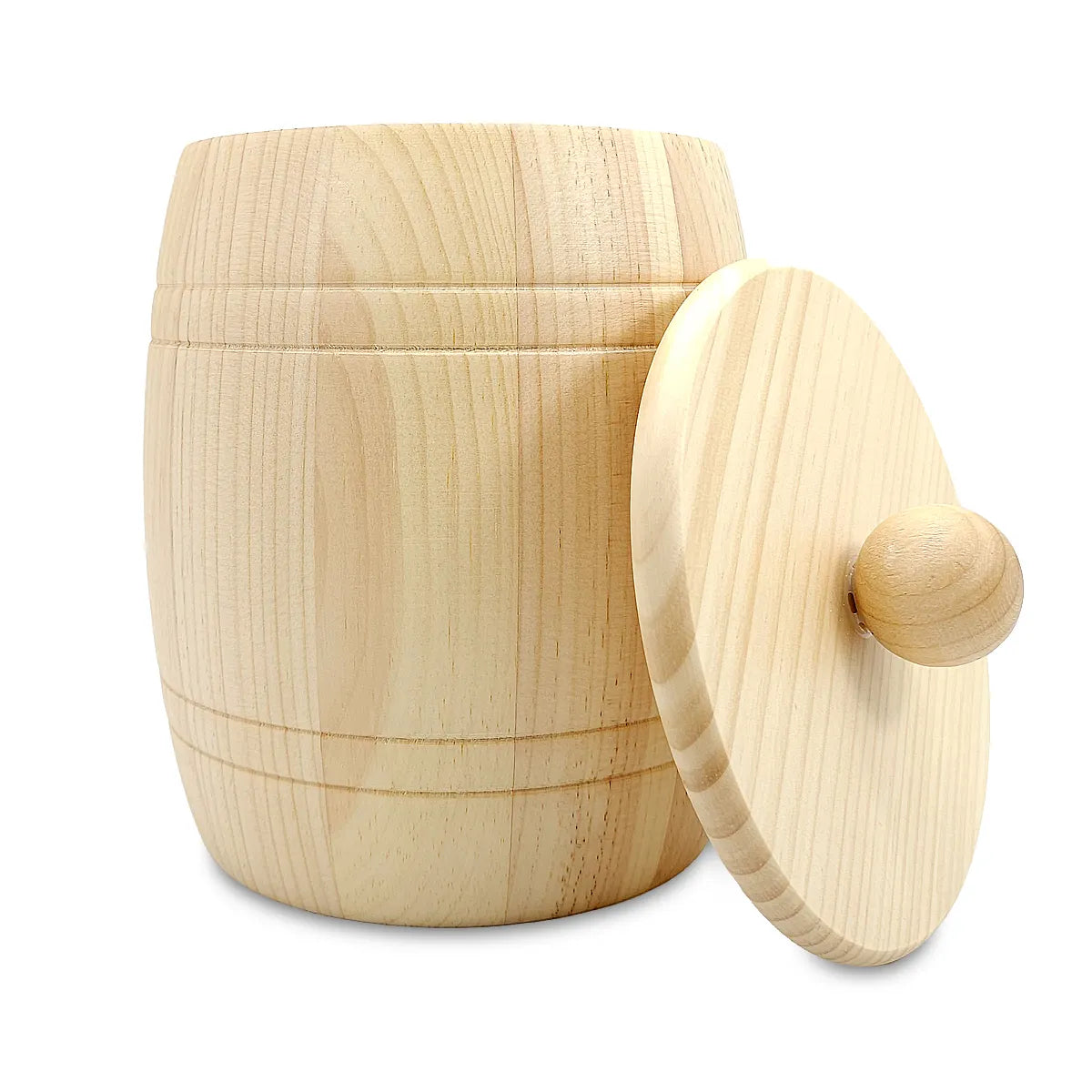Wooden barrel with lid