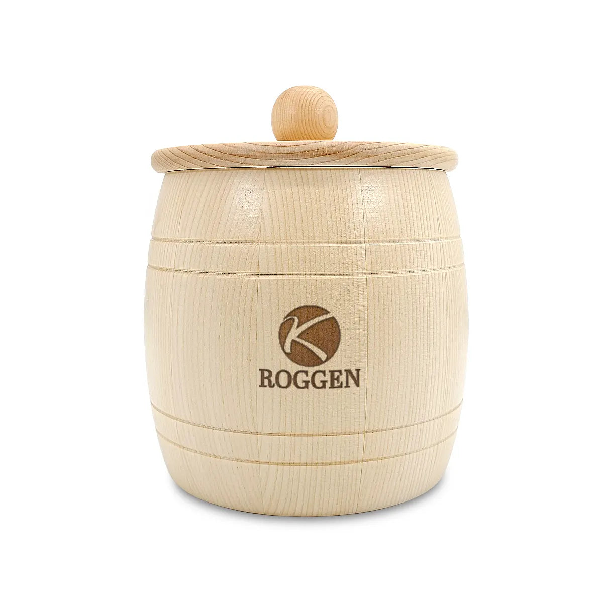 Wooden barrel with lid
